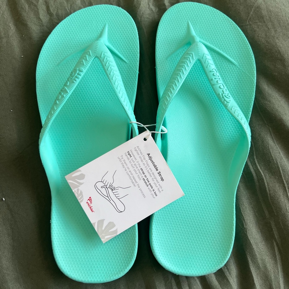 Archie’s Arch support flip flops